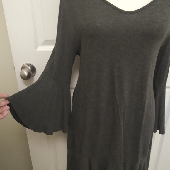 12PM by MON AMI bell sleeve gray knit dress. size Medium - Picture 2 of 5
